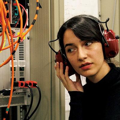 Portrait von Negin Mozafari